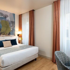 Deluxe Zimmer mit Kingsize-Bett